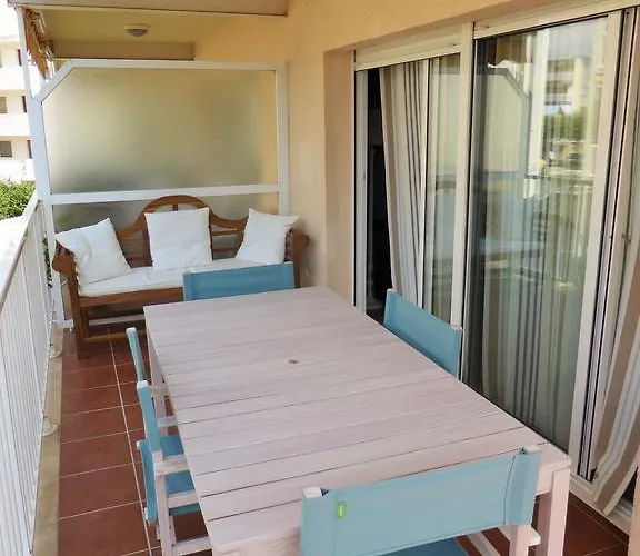 Apartment Mont-roig *